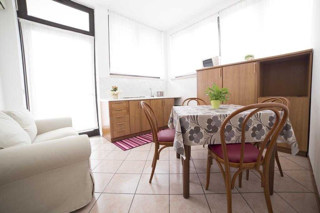 Residence Piccola Oasi ノヴェンタ エクステリア 写真