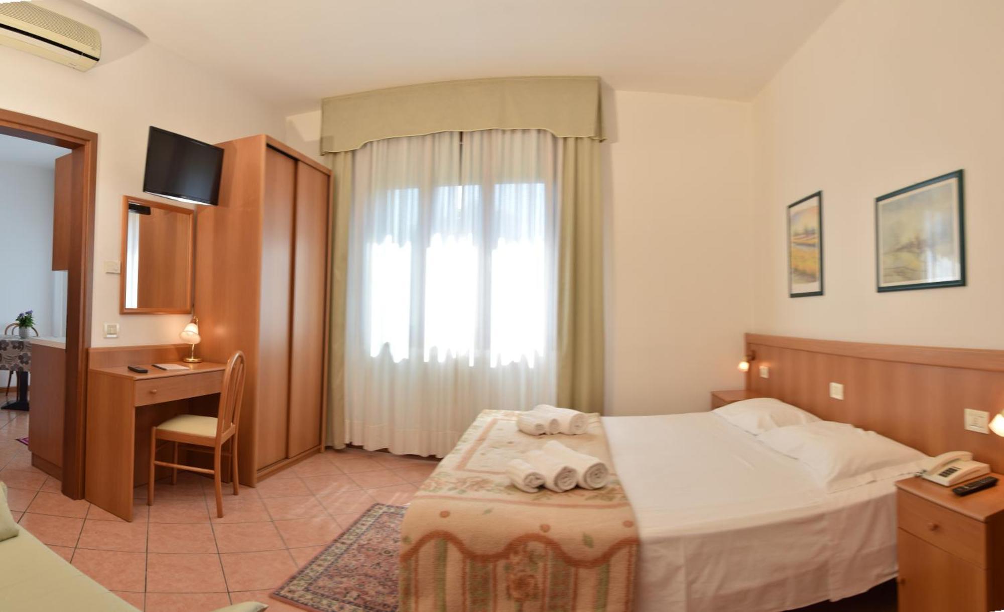 Residence Piccola Oasi ノヴェンタ エクステリア 写真