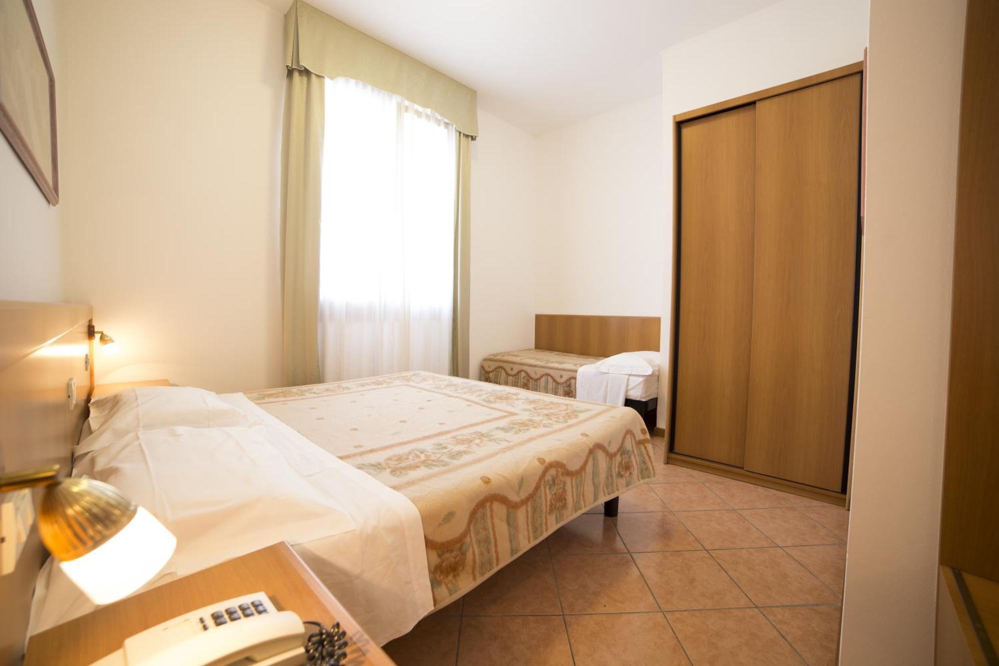 Residence Piccola Oasi ノヴェンタ エクステリア 写真
