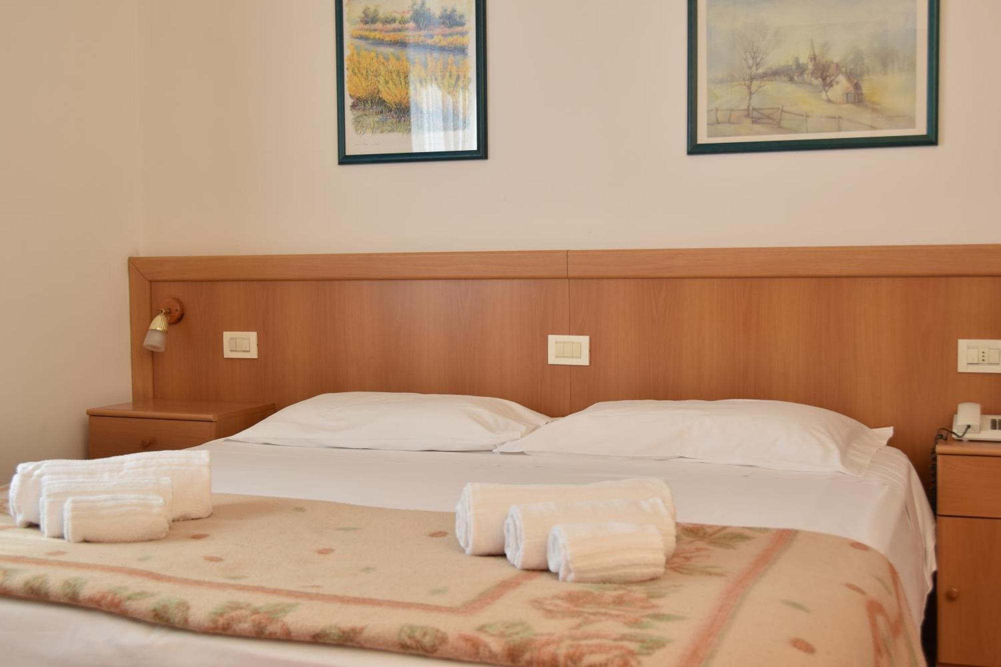 Residence Piccola Oasi ノヴェンタ エクステリア 写真