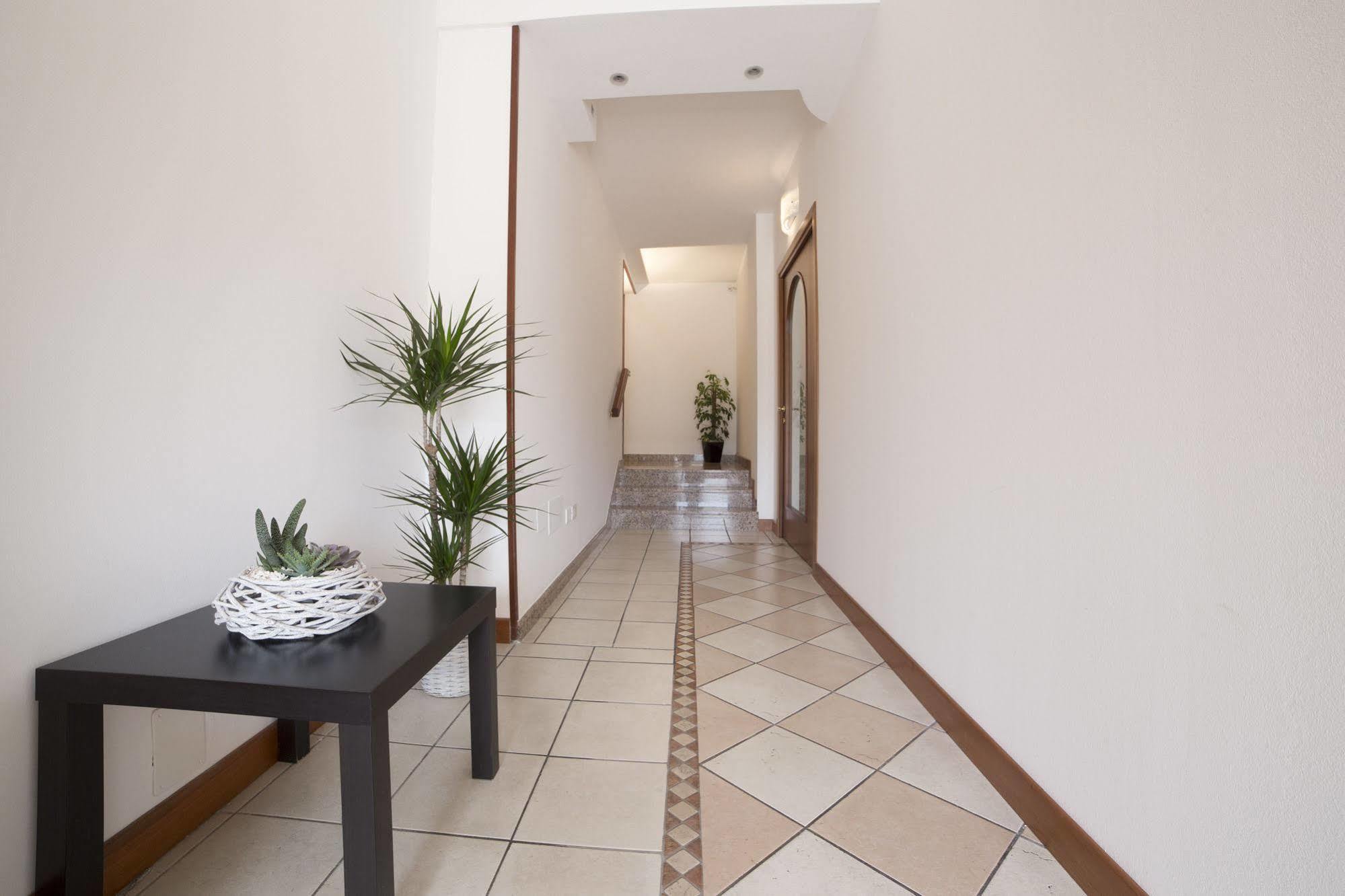 Residence Piccola Oasi ノヴェンタ エクステリア 写真